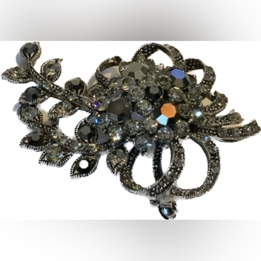 Vintage Sparkling Black and Marcasite Beautiful Brooch